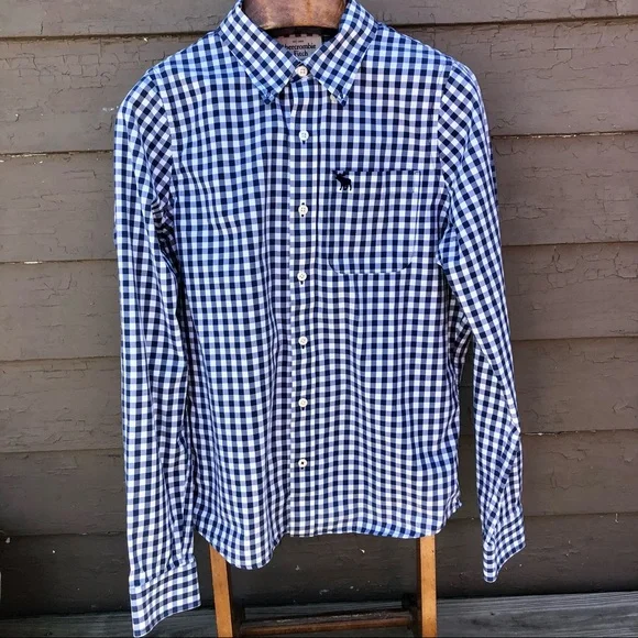Abercrombie and Fitch navy checkered shirt! - Picture 2 of 5
